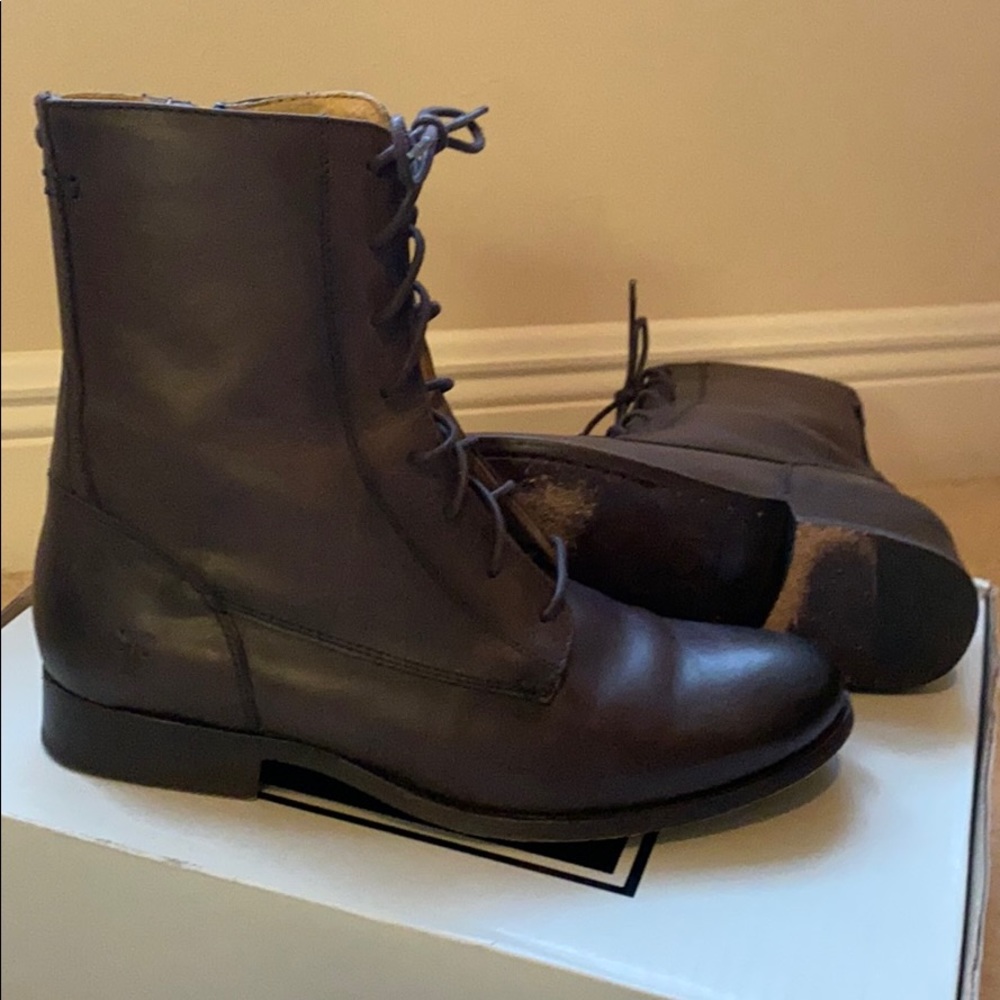 Frye Grey Leather Melissa Short Lace Up Boot